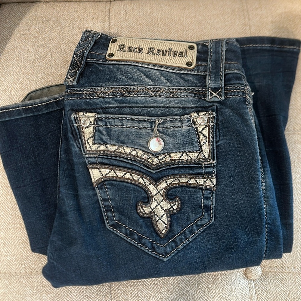 ROCK REVIVAL Caress Jean 26